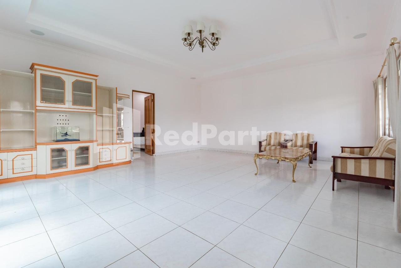 Biru Homestay Bandung Mitra Reddoorz Exterior foto