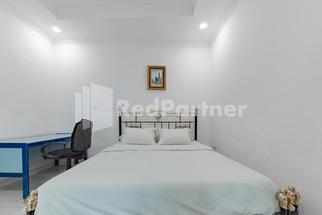 Biru Homestay Bandung Mitra Reddoorz Exterior foto