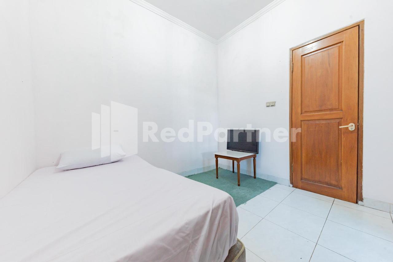 Biru Homestay Bandung Mitra Reddoorz Exterior foto
