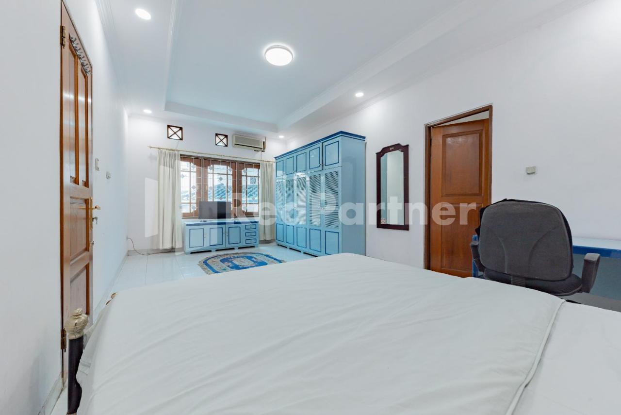 Biru Homestay Bandung Mitra Reddoorz Exterior foto